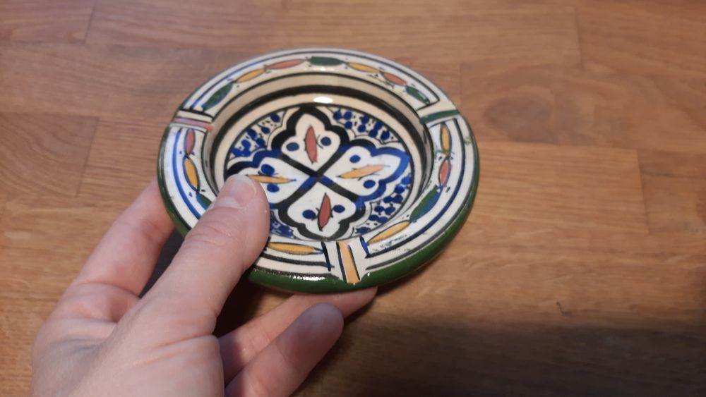 Popielniczka z etnicznym motywem