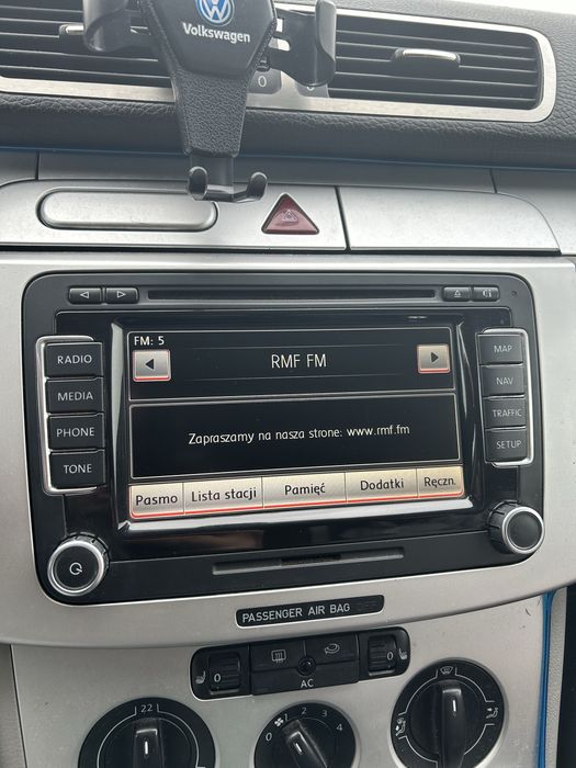 Radio z navi passat b6