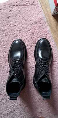 Calvin Klein kozaki męskie rozm 44
Kozaki Lace Up Boot HM0HM01028 Czar