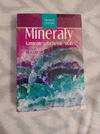 Książka z minerałami