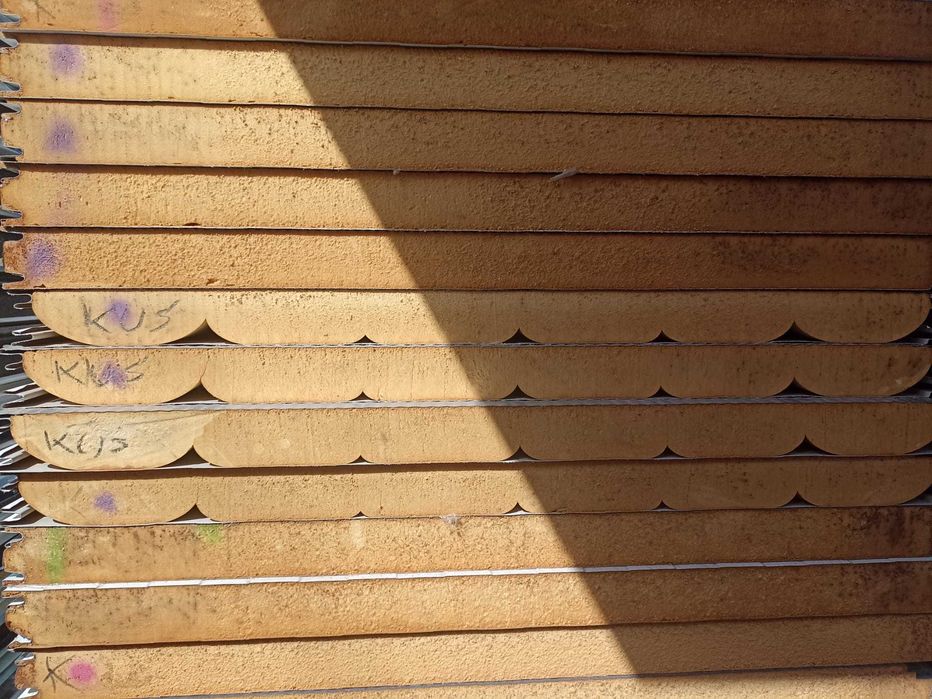 Płyty warstwowe III gatunek