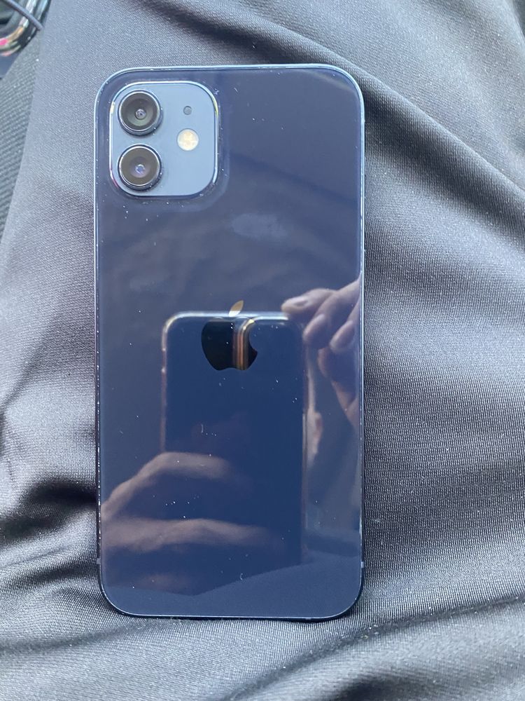 Iphone 12  на 64