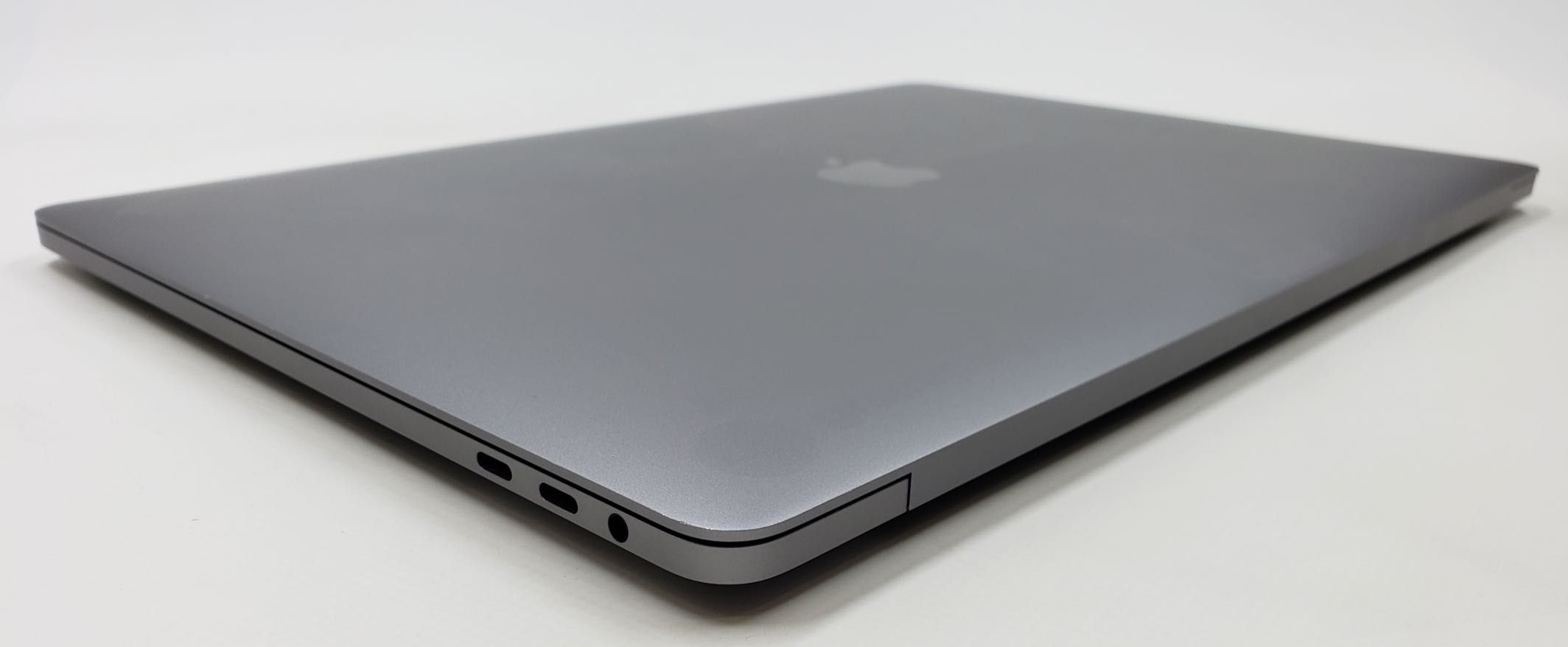 TRADE IN! Ноутбук MacBook Pro 15’’ (MR942) 2018 i7/16/512/Pro560X, 4GB