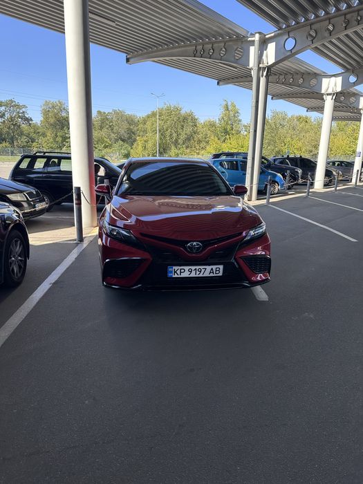Toyota Camry 75 2021 рік