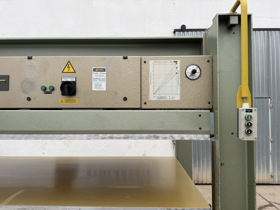 Prasa hydrauliczna półkowa JOOS 3000x1350 mm  , złote półki