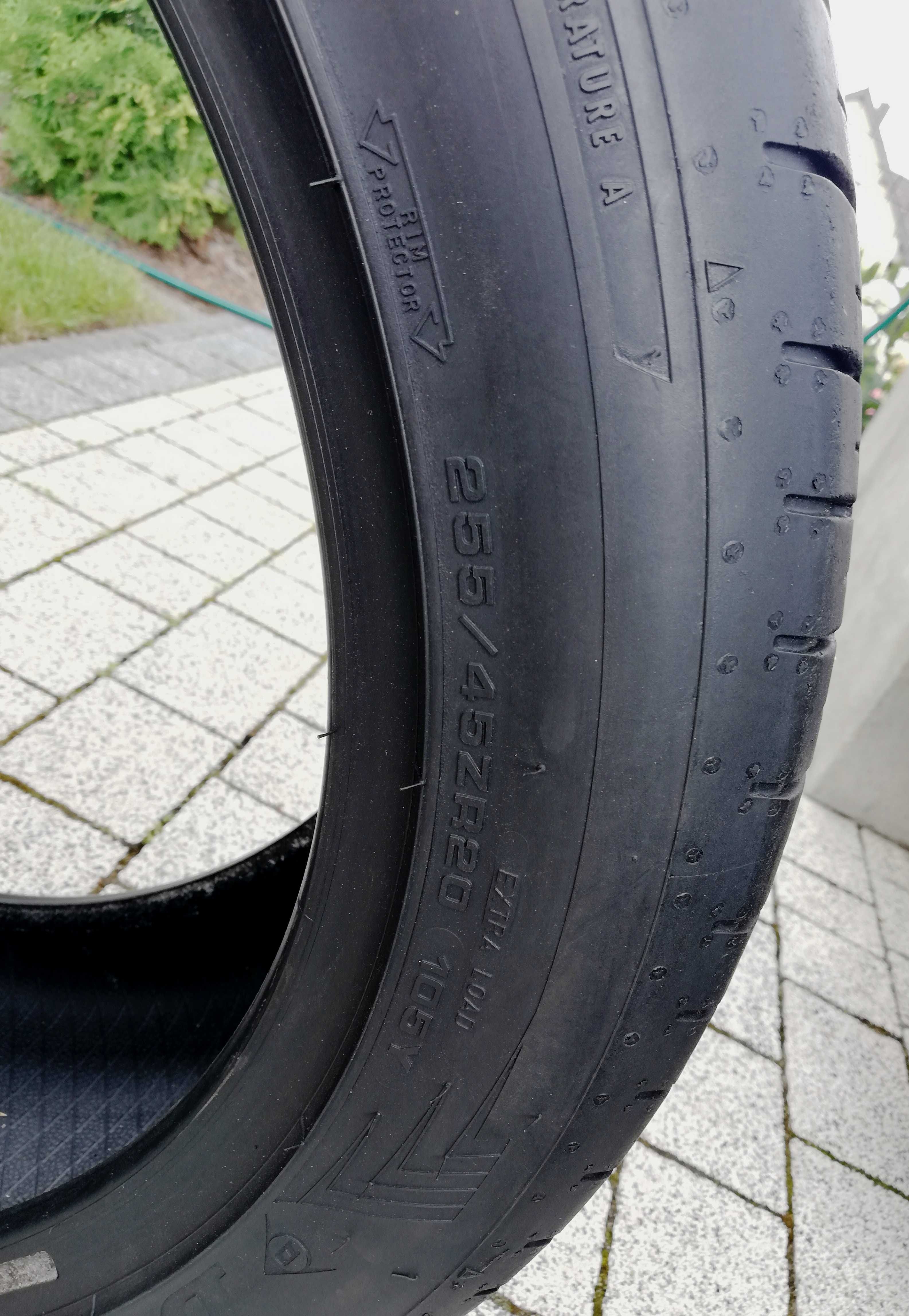 Opony letnie 255/45 R20 Dunlop Sport Maxx RT2 używane