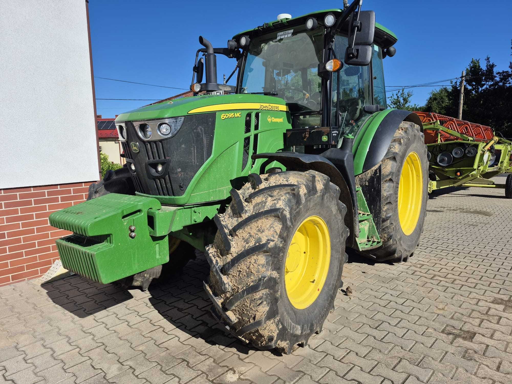 Ciągnik rolniczy John Deere 6095MC
