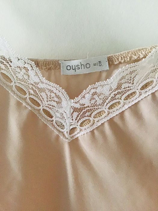 Top renda rosa Oysho