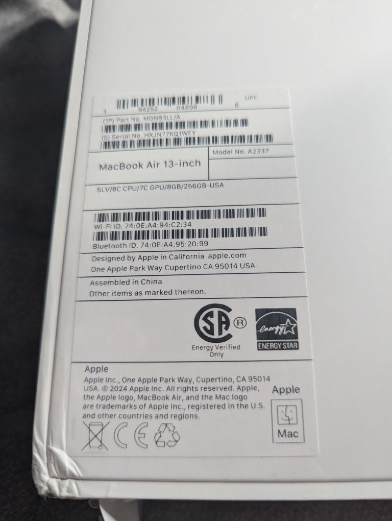 Ноутбук Apple MacBook Air 2020 M1/8-256gb/USA Состояние 9/10 
Полность