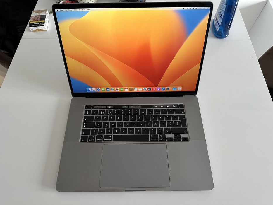 MacBook Pro 16” 2019 i7/16GB/512 GB