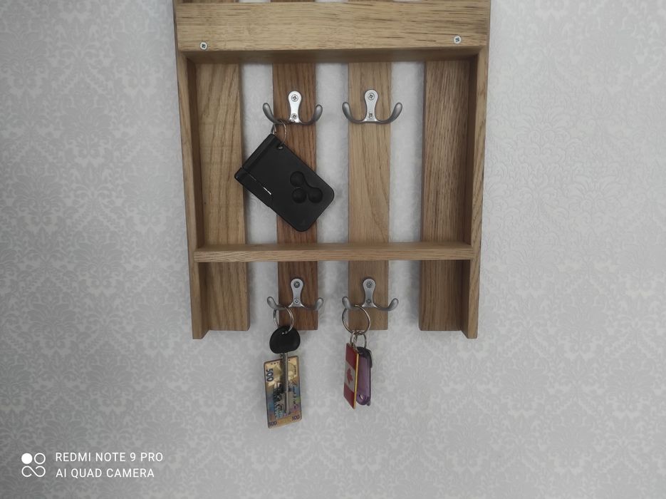 Ключниця в передпокій (дубова)