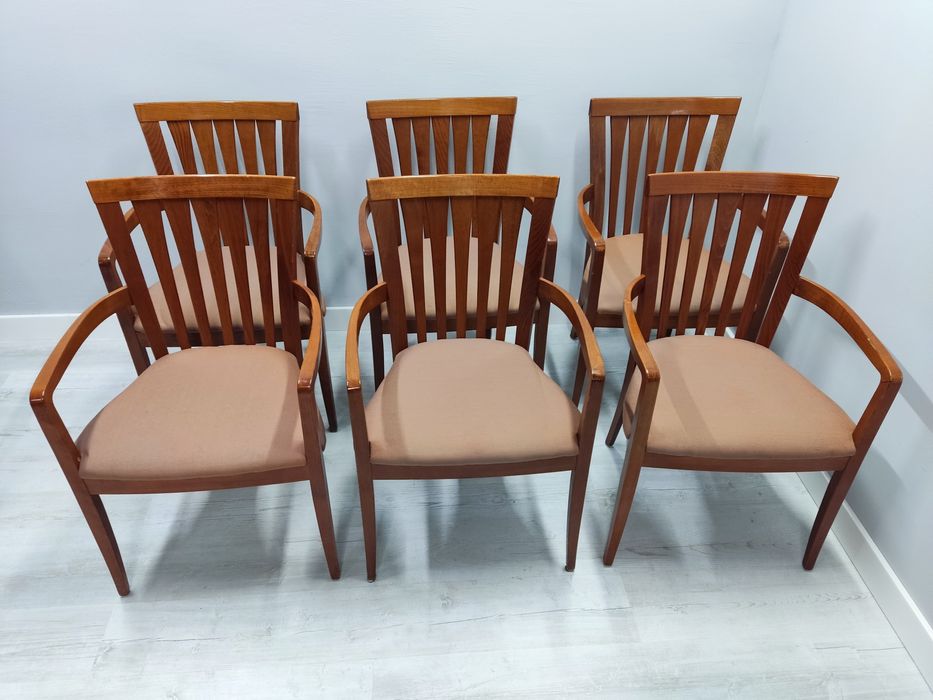 Krzesła drewniane z podłokietnikiem 5 SZT