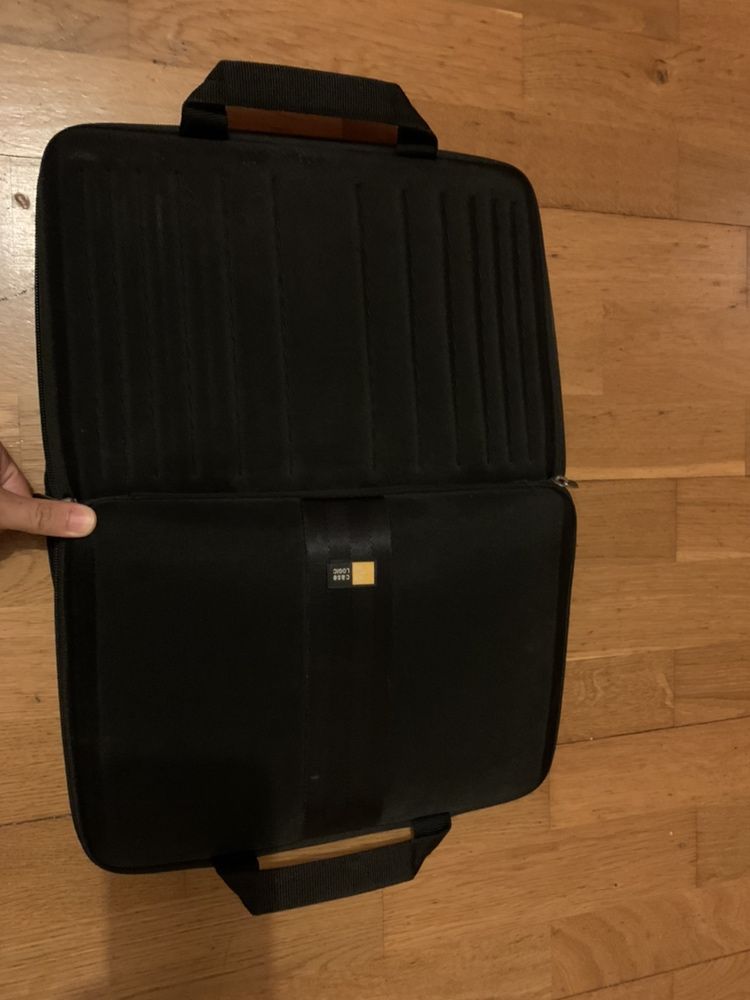 Bolsa Caselogic para Pc Portátil ou Tablet (Preto)