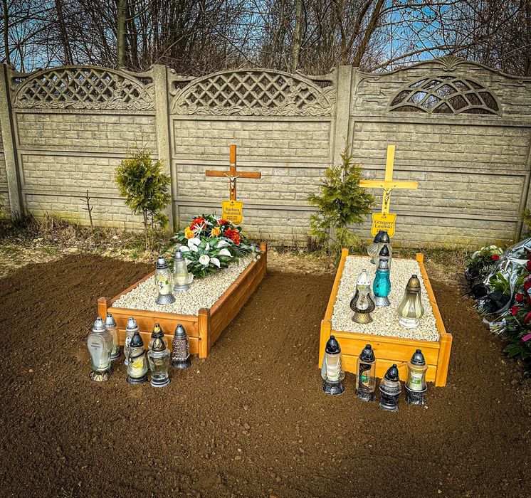 Pomnik Tymczasowy / obudowa grobu / skrzynka nagrobna