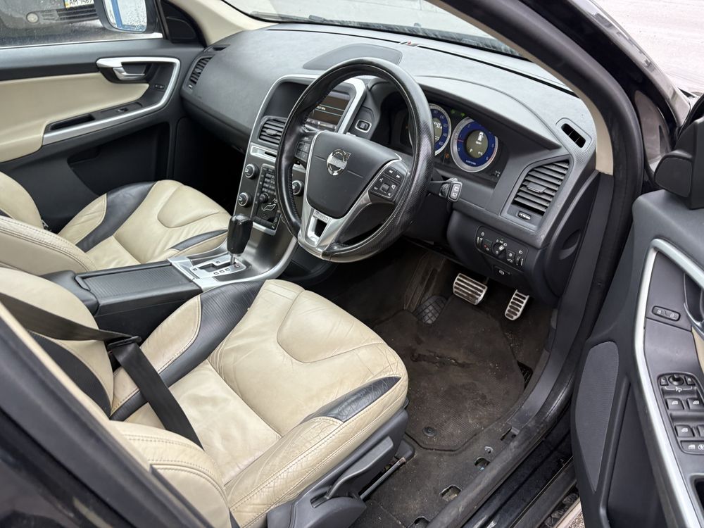 Житомир Volvo xc60 2011 дизель автомат 4*4 праве кермо Житомир джип