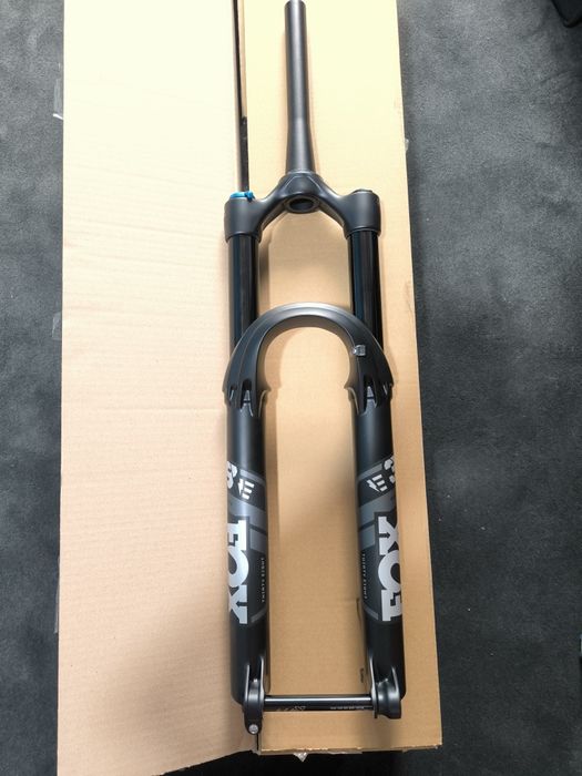 Suspensão Fox 38 170mm roda 29