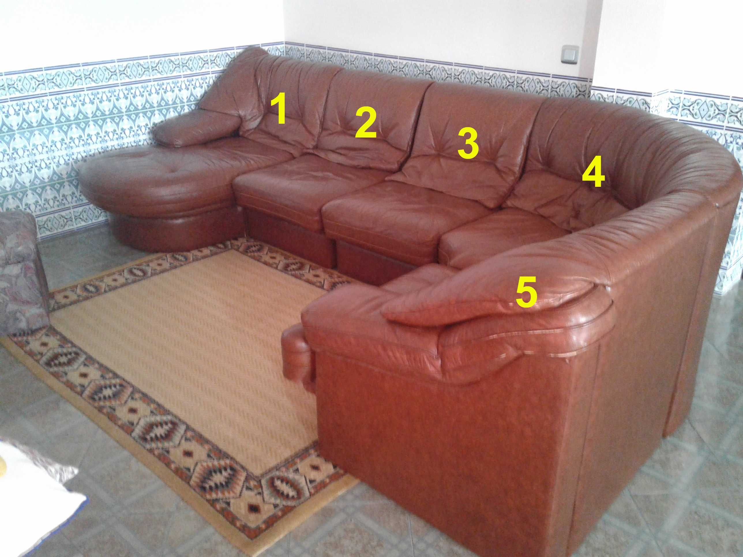 Sofá de canto em couro com chaise longue e de designer moderno!