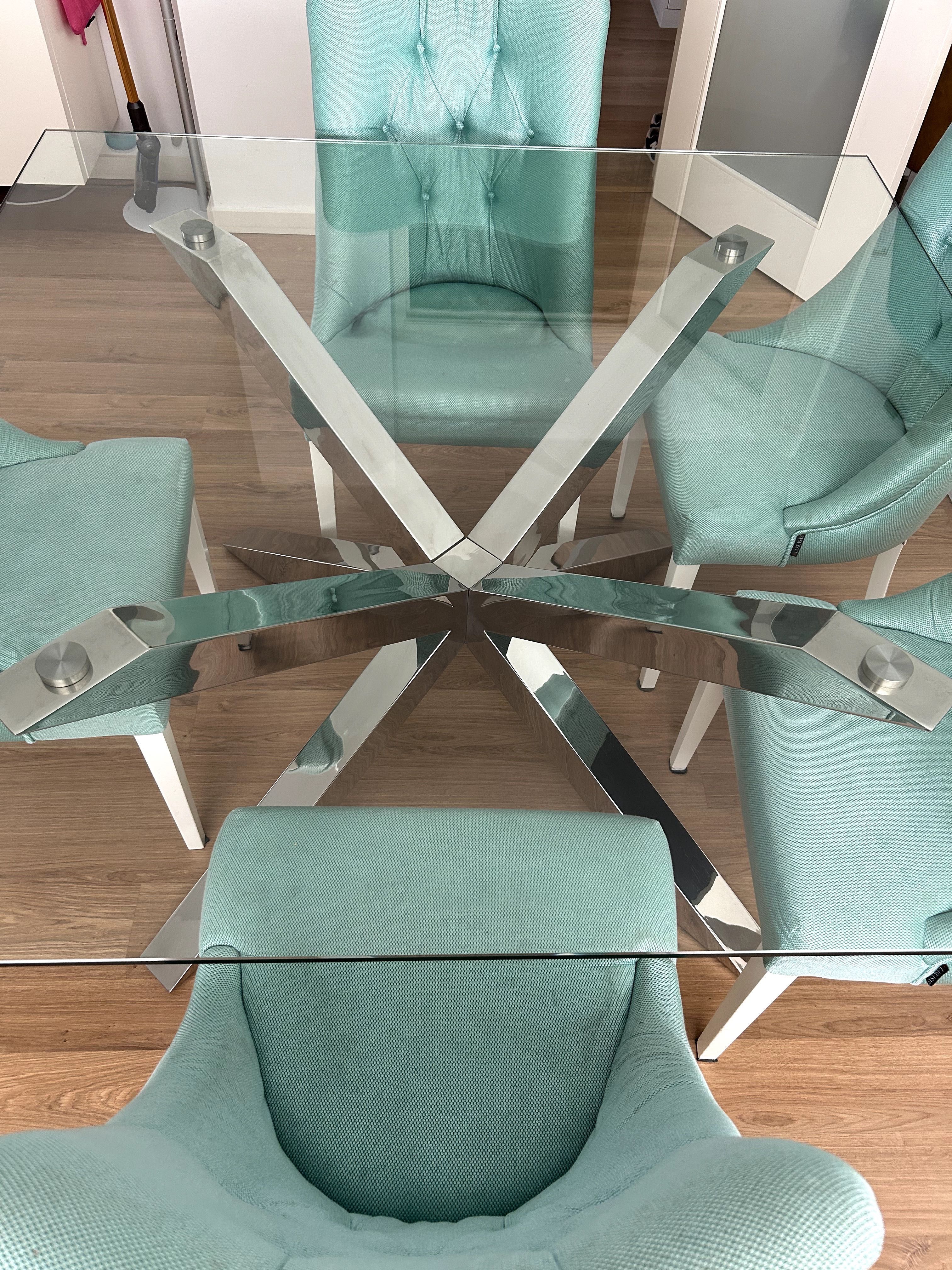 Conjunto de mesa de vidro e cadeirões Las Kasas