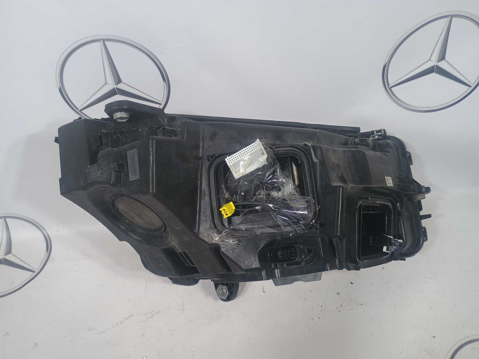 Mercedes GLC W253 lift lampa lewy przód