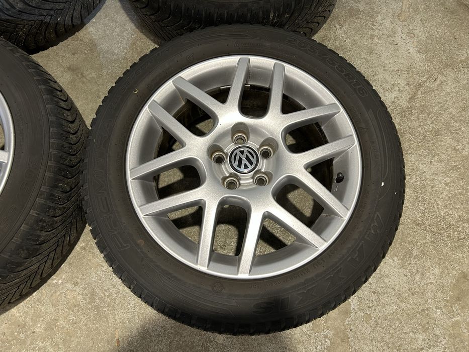 Alufelgi Volkswagen Golf passat caddy touran BBS montreal koła 16 cali
