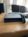 PS4 Slim 1TB Mało Używana Idealny Stan