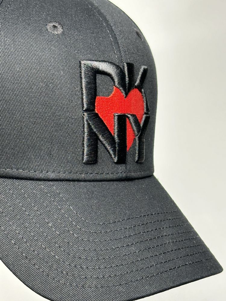 Кепка DKNY бейсболка