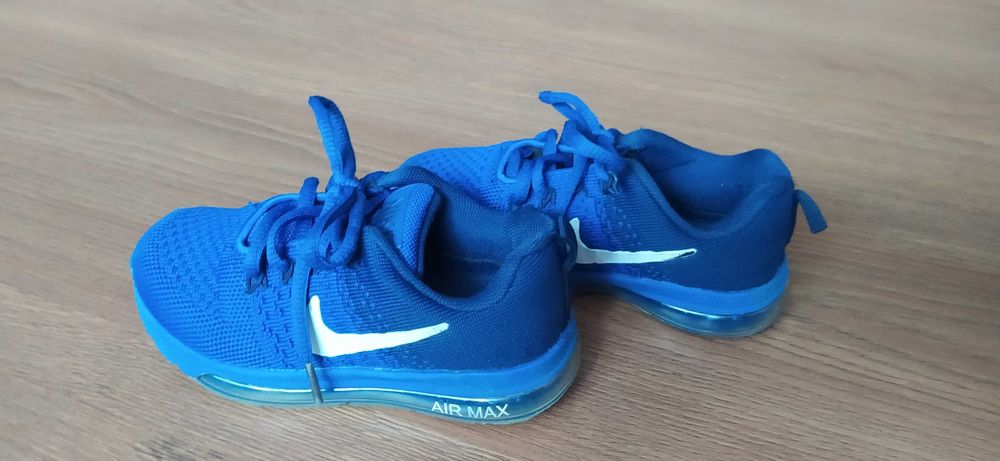 Кроссовки на хлопчика  NIKE тканина