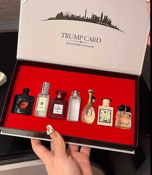 Розкішний набір брендової оригінальної парфюмерії на подарунок