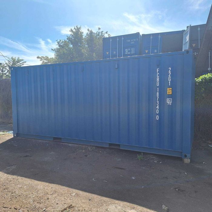 Продаються та здаються в оренду морські контейнери 20 та 40 футів!