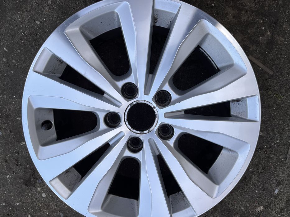 Felga Aluminiowa VOLKSWAGEN GOLF VII 6.5" x 16" ET46 5x112 5G0