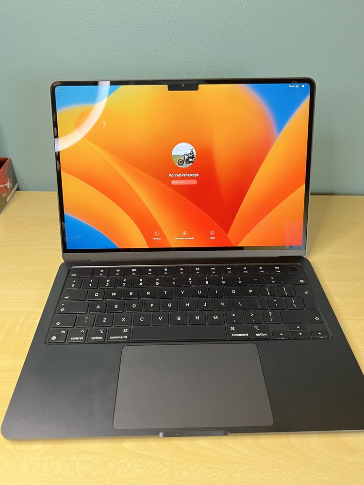 MacBook Air M2 16GB/256GB + pełne ubezpieczenie