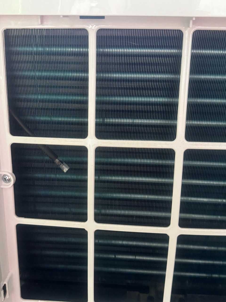 4w1 Klimatyzator przenośny Yoer 4200W WiFi 60m2 (E3548)
