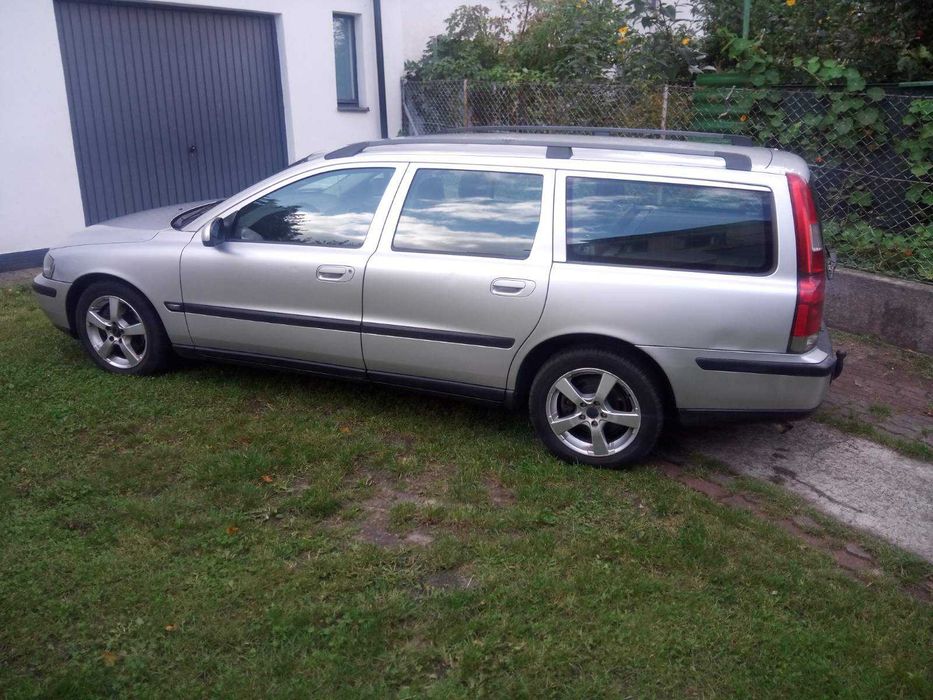 Volvo V70 D5 mały przebieg