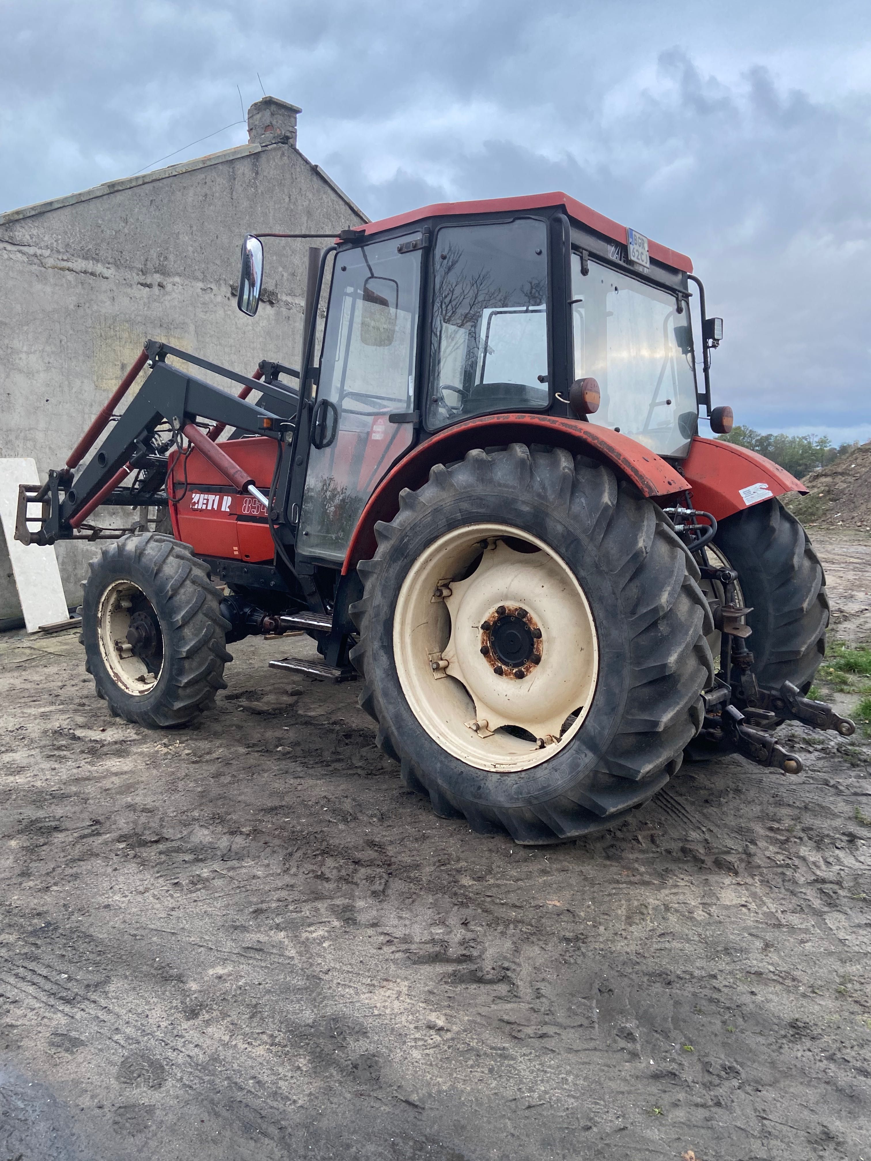 Zetor 8540 z turem