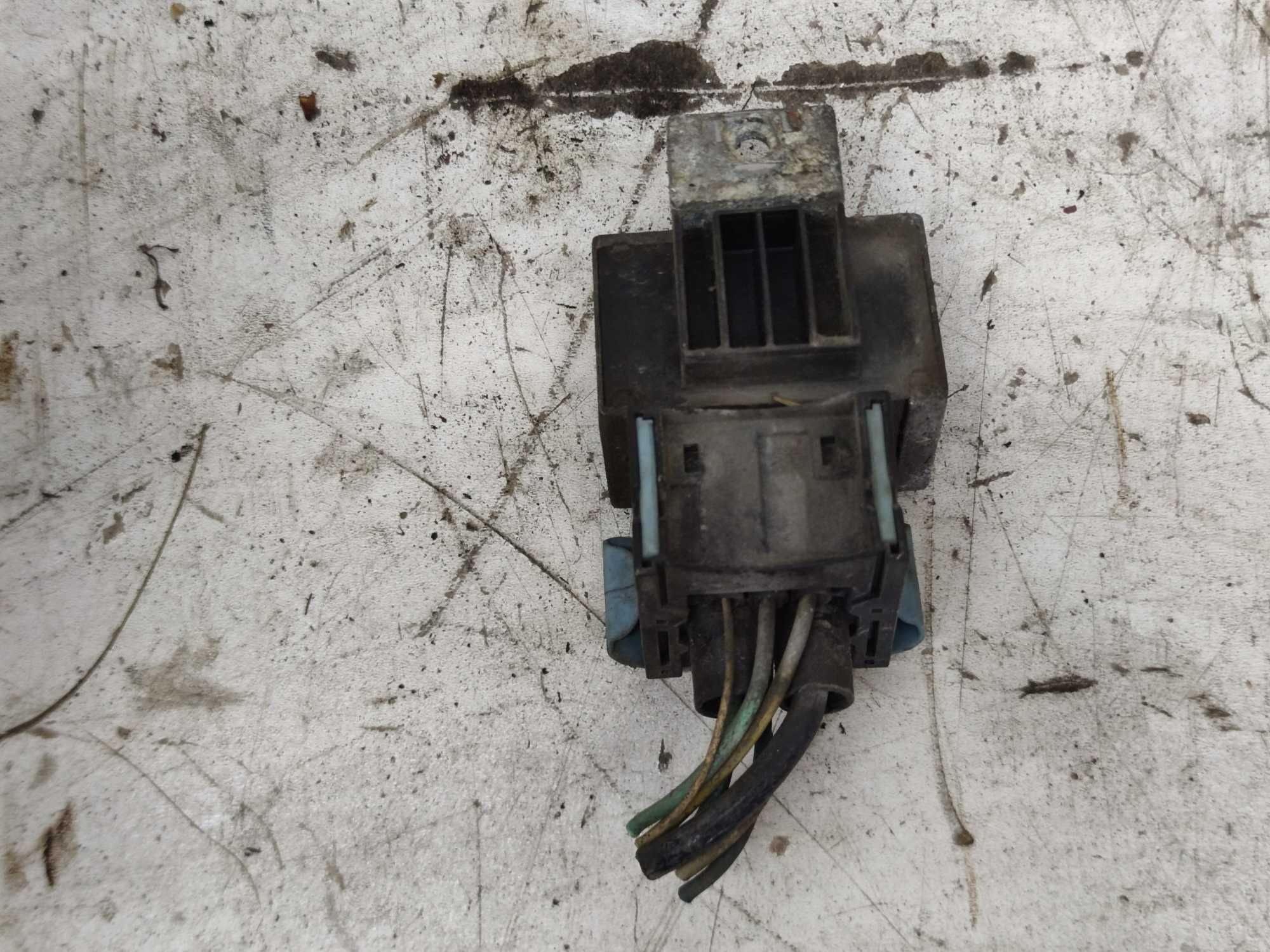 Renault Citroen Peugeot Nissan 1.9 D 2.0 HDI Przekaźnik Świec Żarowych