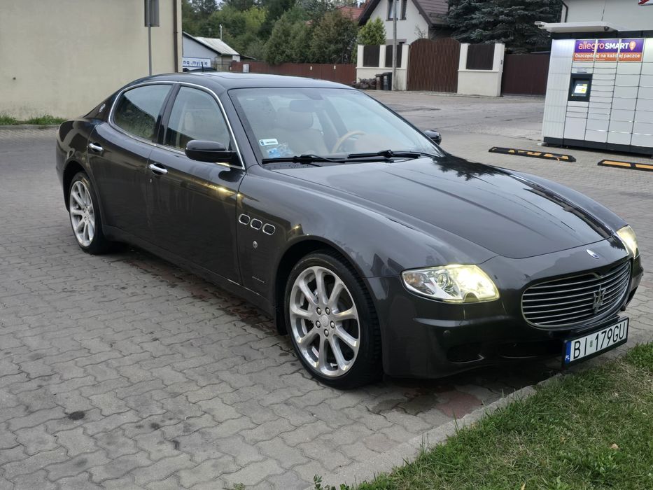 Maserati Quattroporte silnik V8