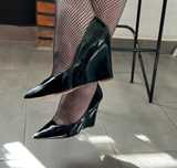 Czarne lakierowane koturny dla Madam Rock od MANGO Size: 39/6!