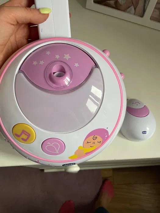 Karuzela chicco Magic Stars różowa na łóżeczko