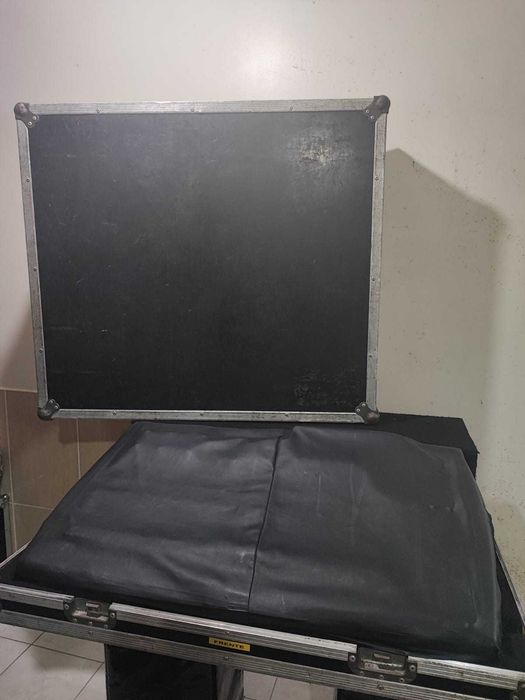 Mesa de mistura Behringer X32 C/Case