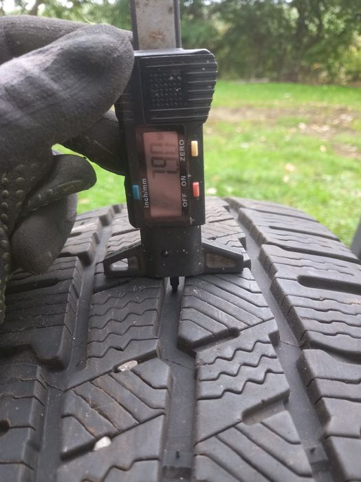 Opony zimowe bus Michelin 215/60/17c 7.5mm 4szt