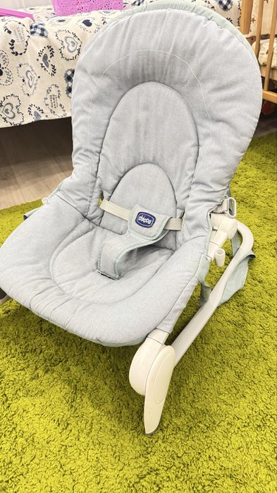 Крісло-гойдалка шезлонг Chicco Hoopla