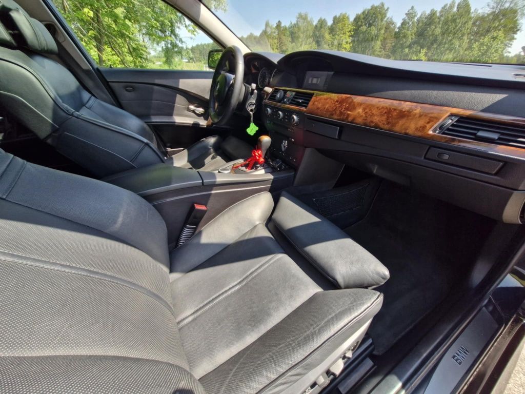 BMW E60 4.4 333km
