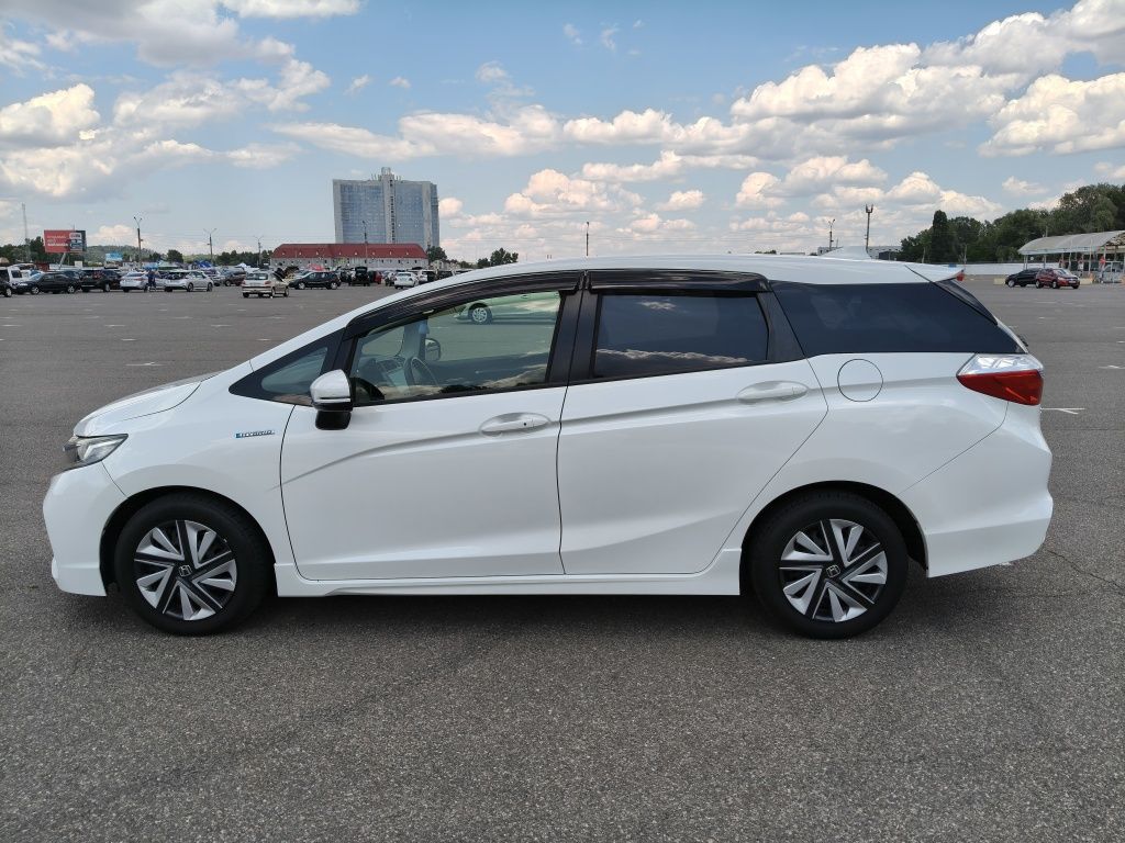 Honda Shuttle 2016, 1.5 гібрид