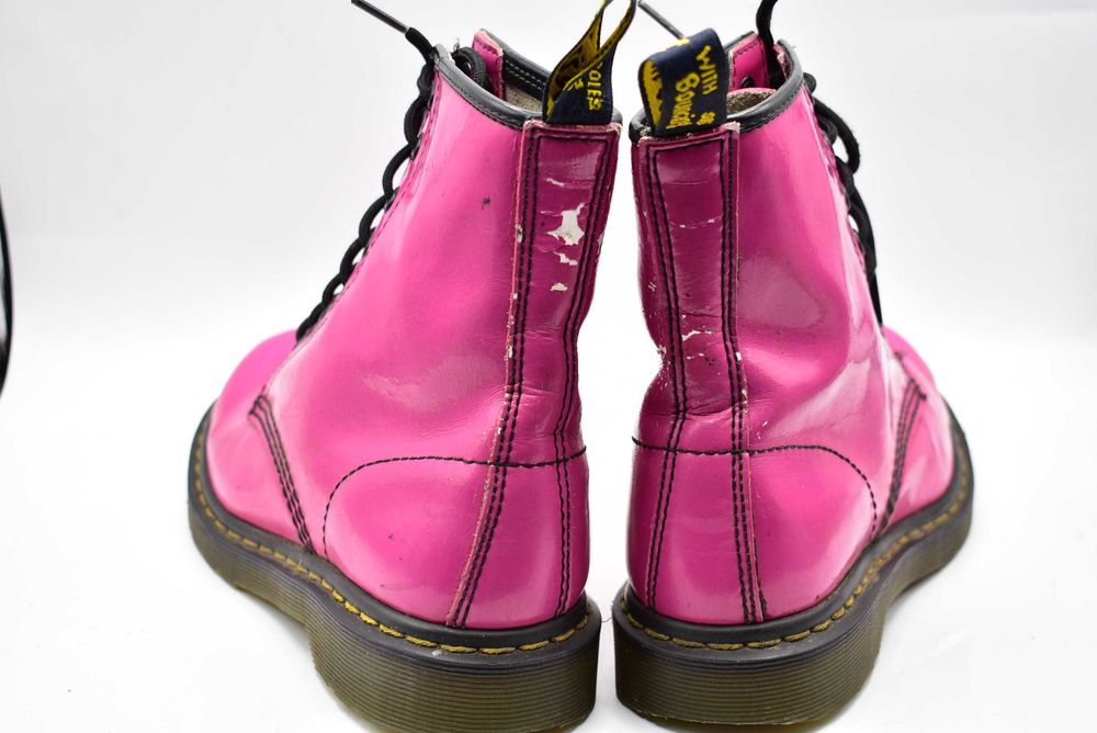 Dr. Martens ( 37 )