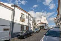 Moradia T5 para venda