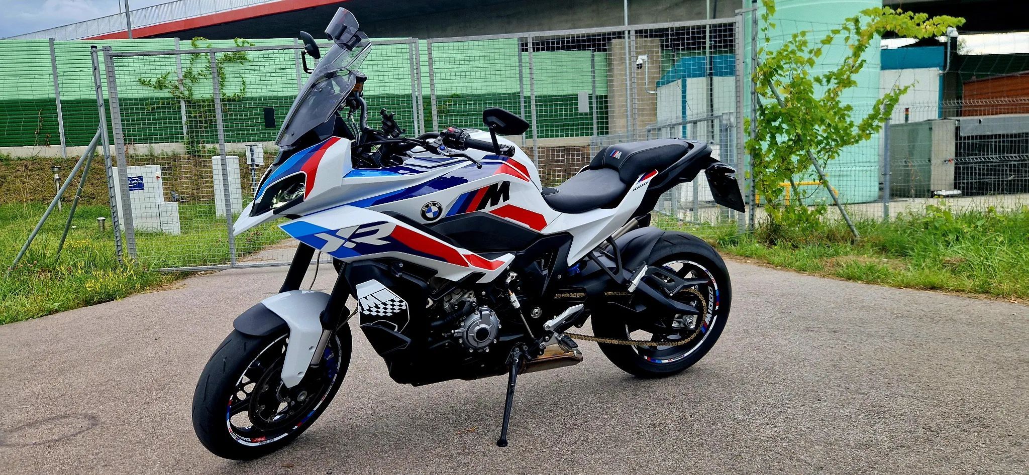 BMW XR BMW M1000xr