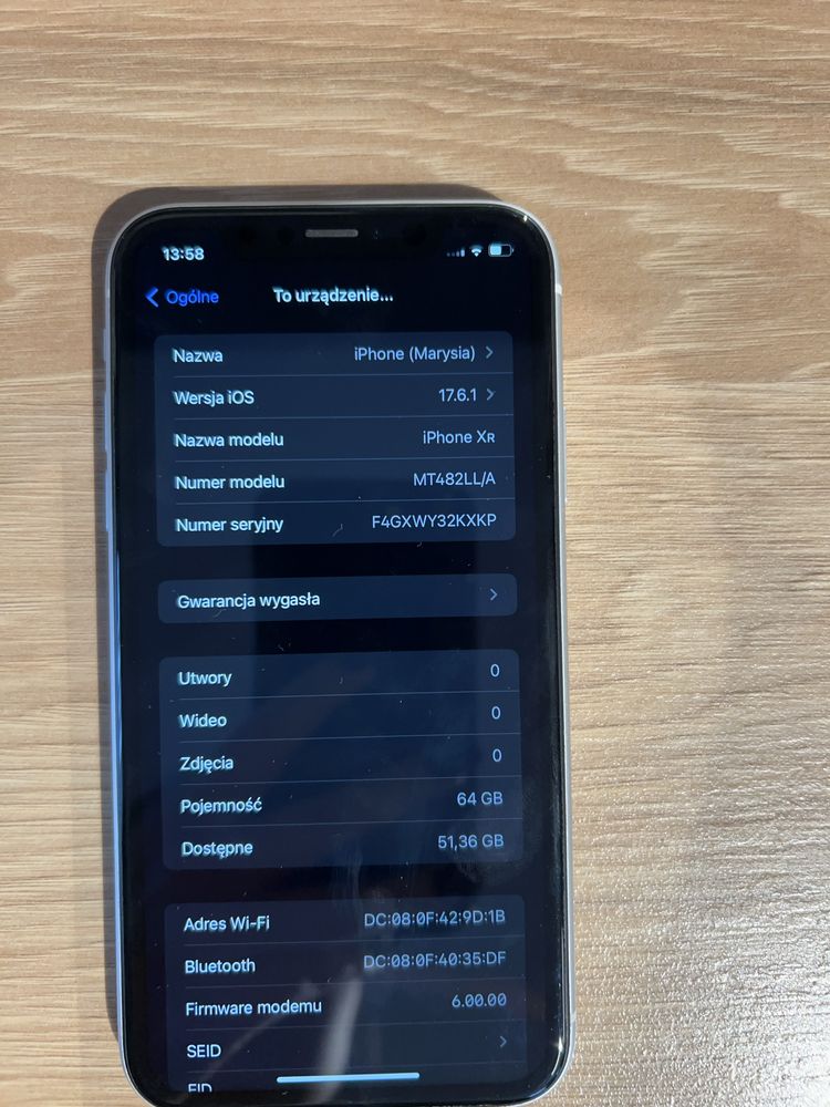iPhone XR używany w cenie etui i szklo hartowane