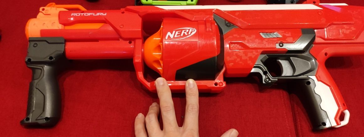 Nerf rotofury balas não incluídas no preço