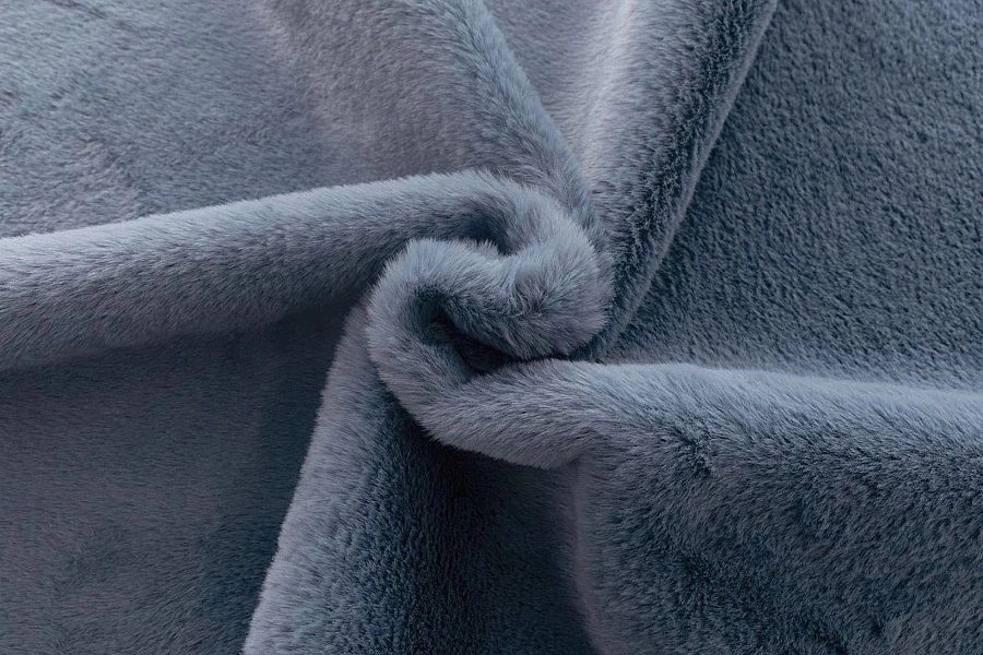 Dywan 60x90 Miękki Pluszowy Futerkowy do Sypialni Łazienki Rabbit 108