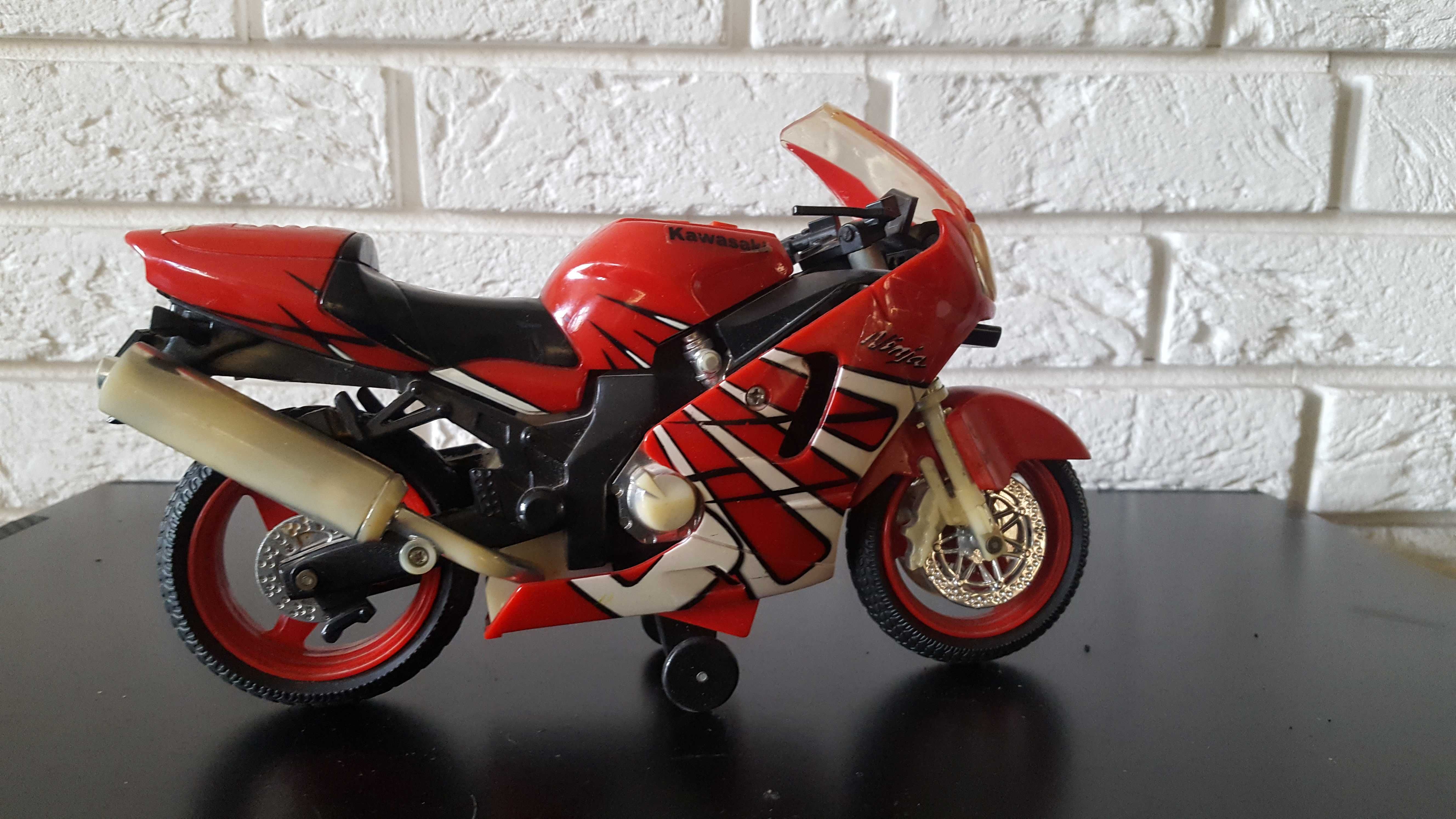 Motocykl Kawasaki na baterie